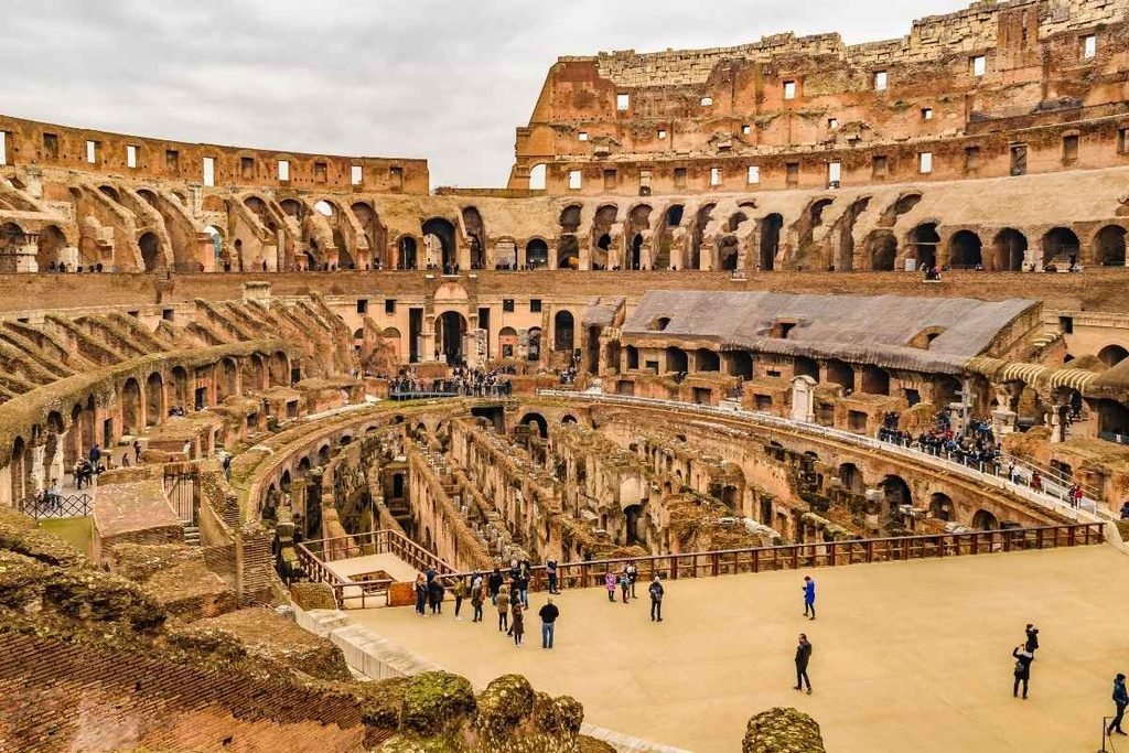 Public spectacles and Roman society