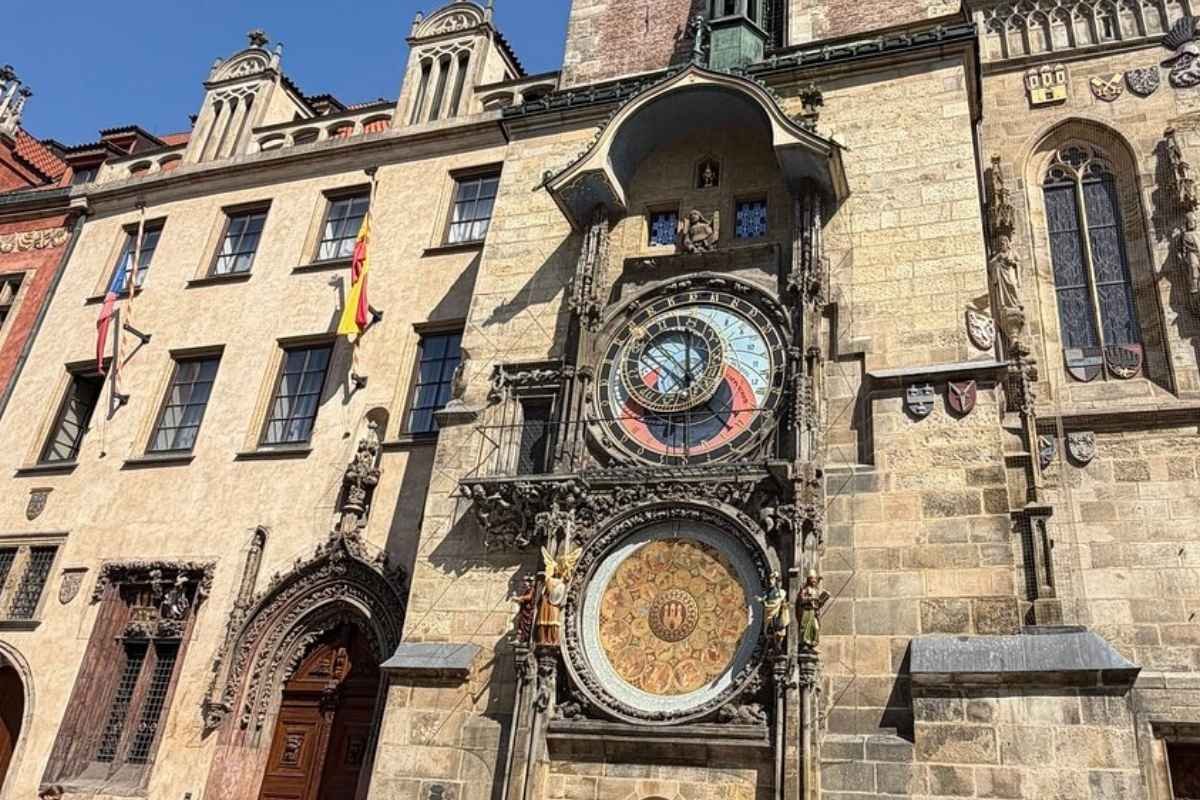 prague astronomical clock